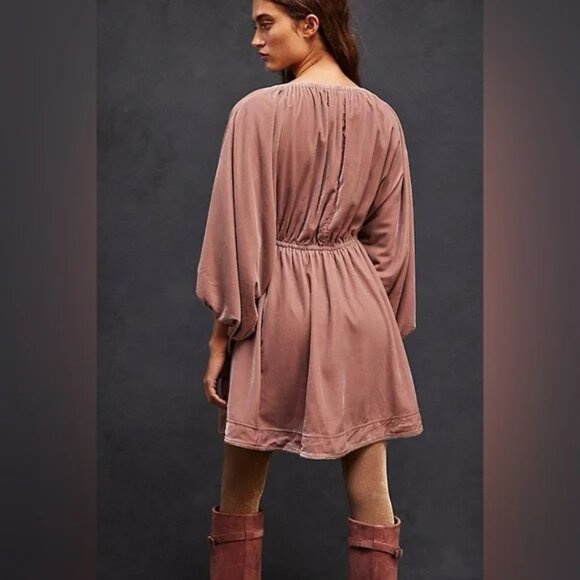 Free People Portia Lantern Sleeve Velvet Mini Dress in Winter Bloom NWT Small - Picture 3 of 13